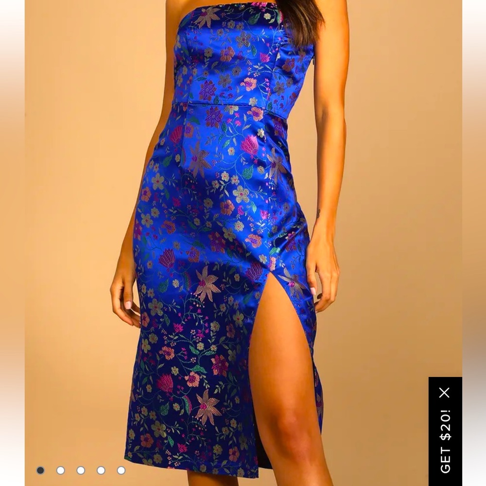 Lulu’s Blue Satin Floral Jacquard Strapless Midi Dress